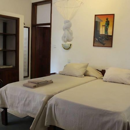 Pensao Residencial Reggio Emilia Hotel Pemba Esterno foto